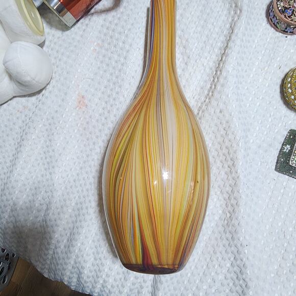 HANDBLOWN 16" ART GLASS SWIRL VASE - Picture 2 of 7